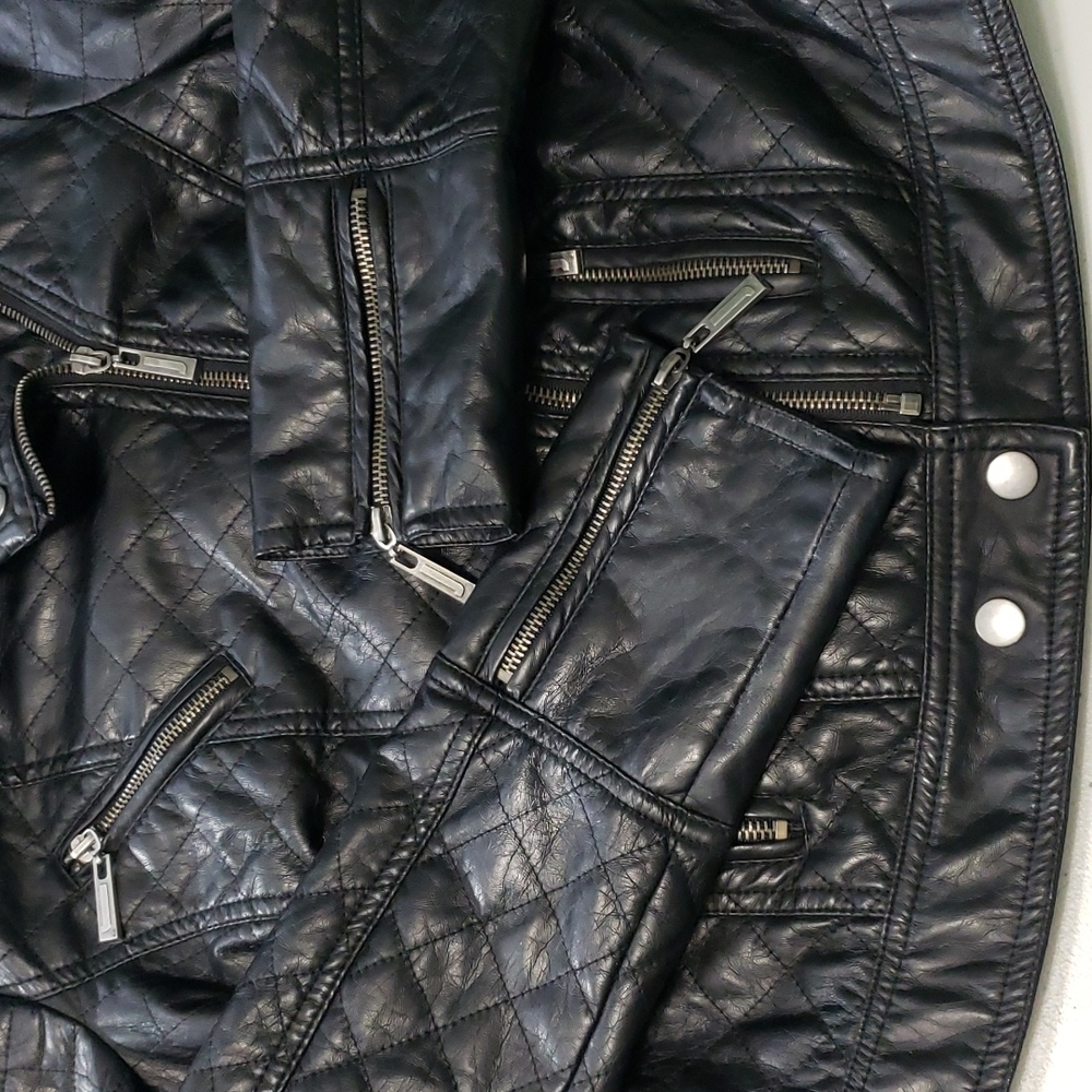 J2 black jacket - Picture 11 of 15